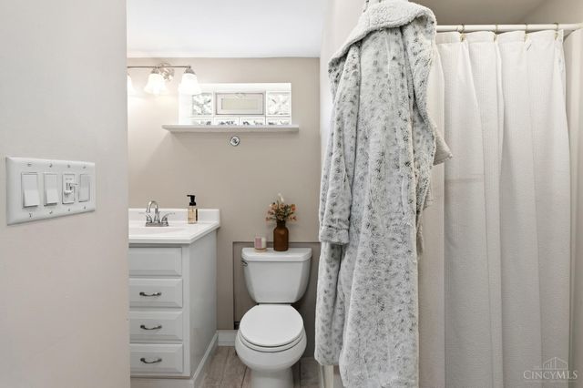 1181 Alnetta Drive, Anderson Twp, OH 45230