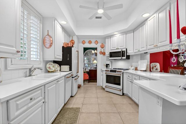 4979 Garden Drive, Delray Beach, FL 33445