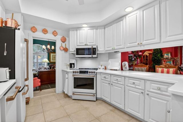 4979 Garden Drive, Delray Beach, FL 33445