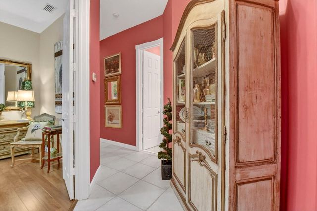 4979 Garden Drive, Delray Beach, FL 33445