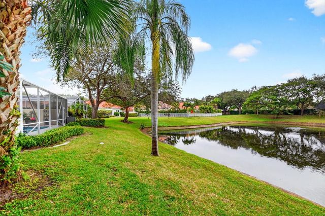 4979 Garden Drive, Delray Beach, FL 33445