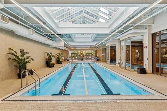 222 N Columbus Drive 608, Chicago, IL 60601