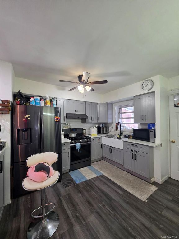 2570 Pearsall Avenue, Bronx, NY 10469 — photo 4
