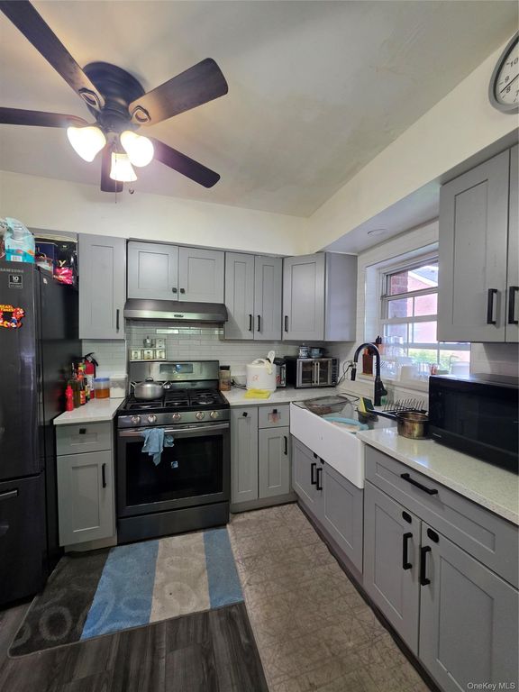 2570 Pearsall Avenue, Bronx, NY 10469 — photo 5