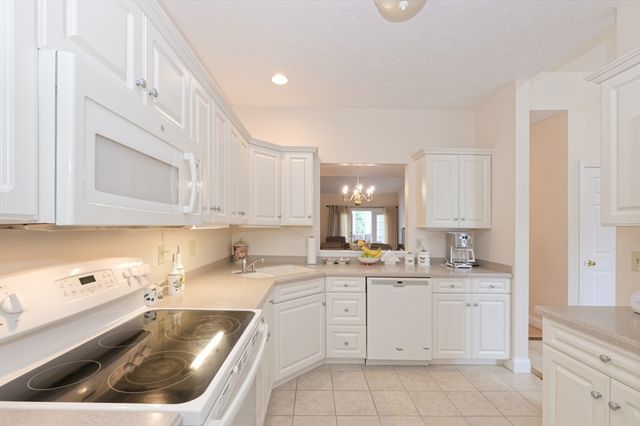79 Orchard Meadows Drive 79, Shrewsbury, MA 01545