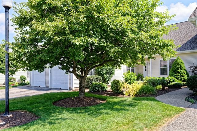 79 Orchard Meadows Drive 79, Shrewsbury, MA 01545