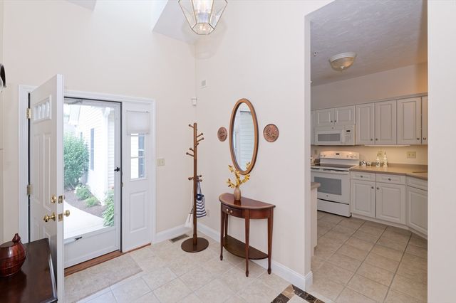 79 Orchard Meadows Drive 79, Shrewsbury, MA 01545