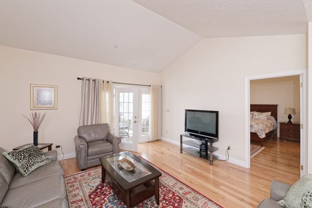 79 Orchard Meadows Drive 79, Shrewsbury, MA 01545