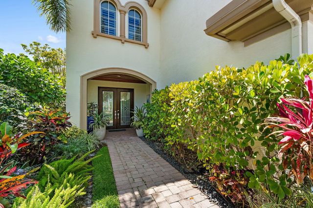 12140 AVILES Circle, Palm Beach Gardens, FL 33418
