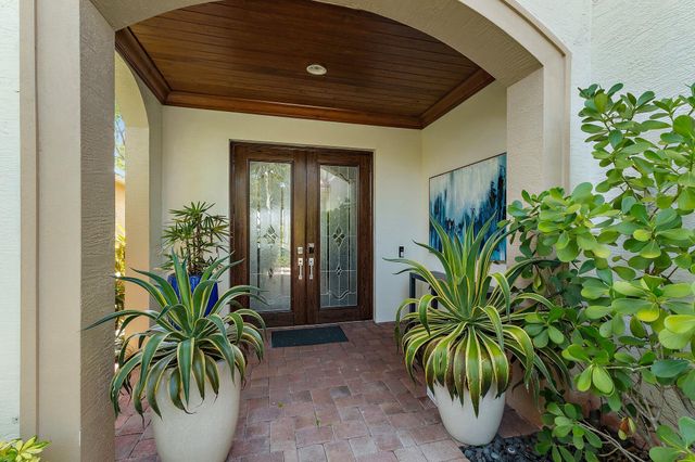 12140 AVILES Circle, Palm Beach Gardens, FL 33418
