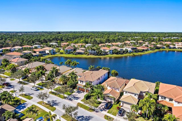 12140 AVILES Circle, Palm Beach Gardens, FL 33418