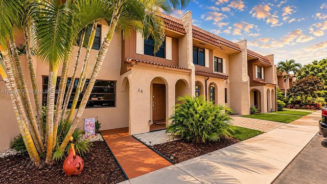 14 Matador Lane 327, Davie, FL 33324