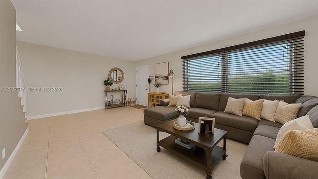 14 Matador Lane 327, Davie, FL 33324