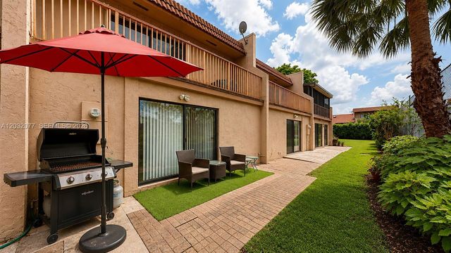 14 Matador Lane 327, Davie, FL 33324