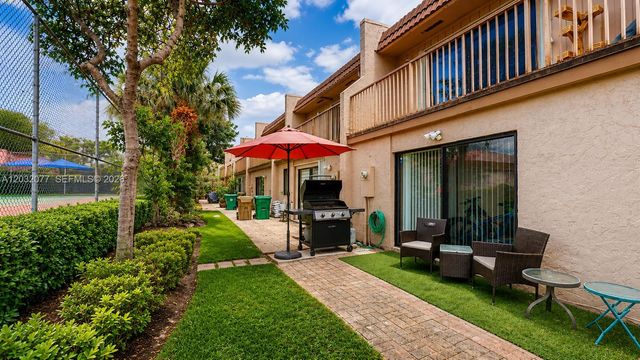 14 Matador Lane 327, Davie, FL 33324
