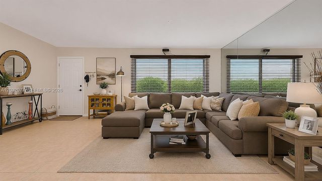 14 Matador Lane 327, Davie, FL 33324