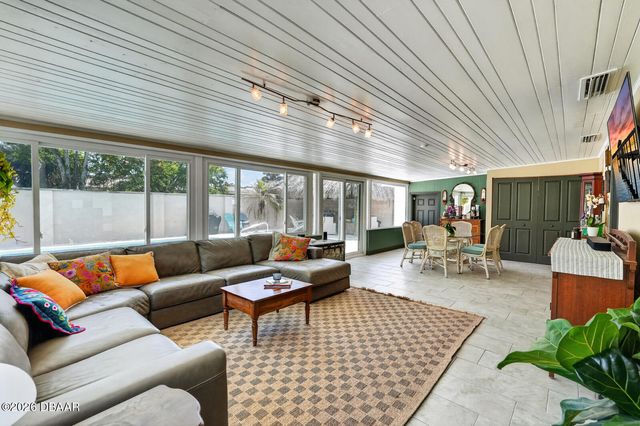 348 Brookline Avenue, Daytona Beach, FL 32118