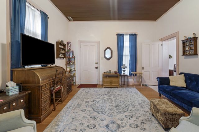 307 Vine St, S, Wartrace, TN 37183