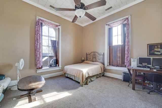 307 Vine St, S, Wartrace, TN 37183