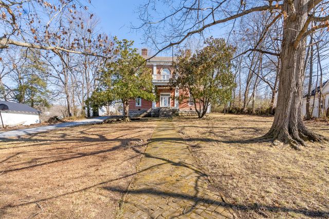 307 Vine St, S, Wartrace, TN 37183