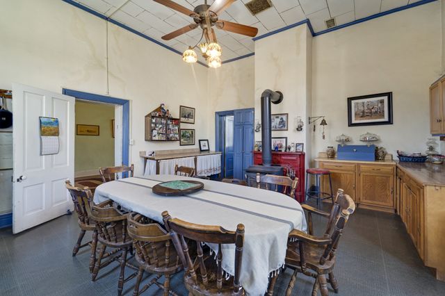 307 Vine St, S, Wartrace, TN 37183