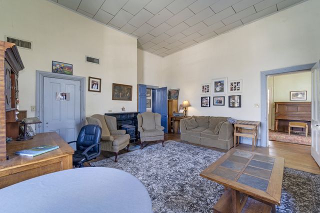 307 Vine St, S, Wartrace, TN 37183