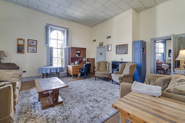 307 Vine St, S, Wartrace, TN 37183