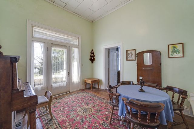 307 Vine St, S, Wartrace, TN 37183