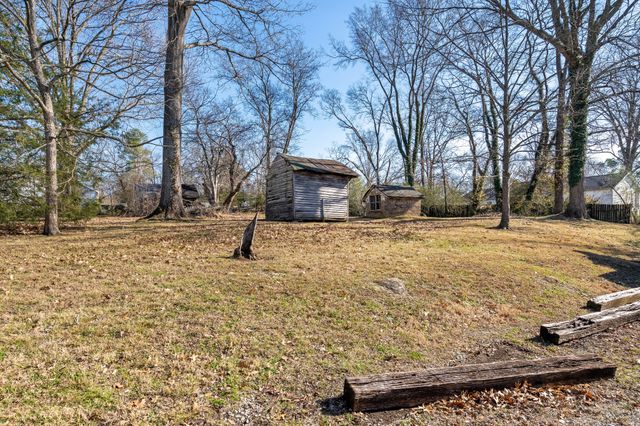 307 Vine St, S, Wartrace, TN 37183