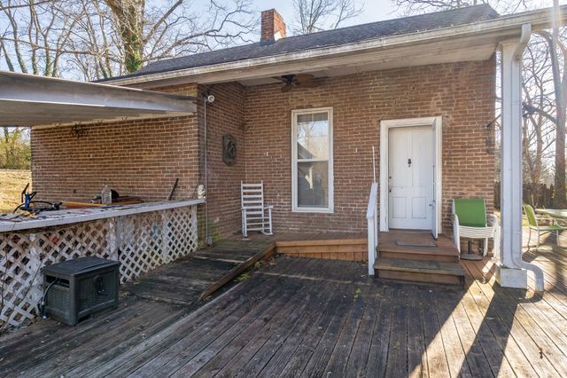 307 Vine St, S, Wartrace, TN 37183