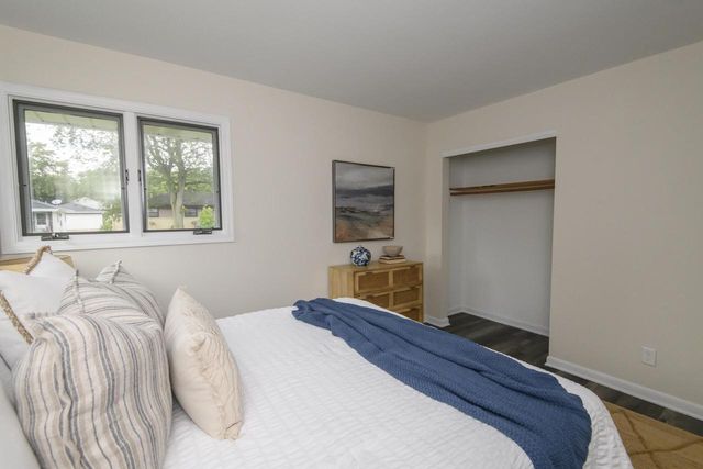 3233 E Henry AVENUE, Cudahy, WI 53110