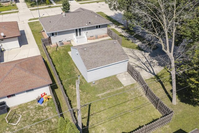 3233 E Henry AVENUE, Cudahy, WI 53110