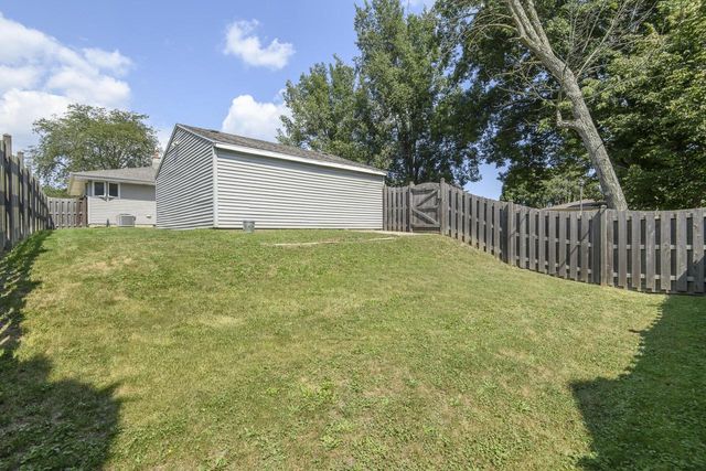 3233 E Henry AVENUE, Cudahy, WI 53110