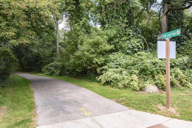 3233 E Henry AVENUE, Cudahy, WI 53110