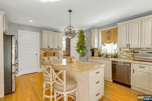 262 Claremont Avenue, Montclair, NJ 07042