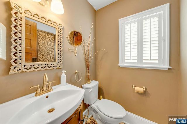 262 Claremont Avenue, Montclair, NJ 07042