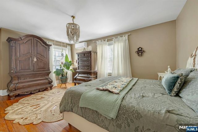 262 Claremont Avenue, Montclair, NJ 07042