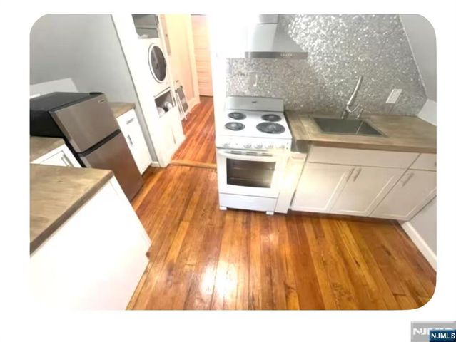 262 Claremont Avenue, Montclair, NJ 07042