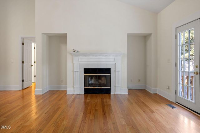 1004 Creek Haven Drive, Holly Springs, NC 27540
