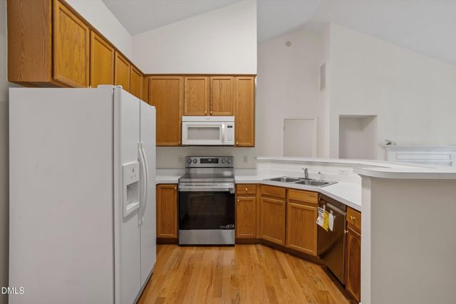 1004 Creek Haven Drive, Holly Springs, NC 27540
