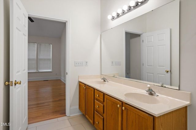 1004 Creek Haven Drive, Holly Springs, NC 27540