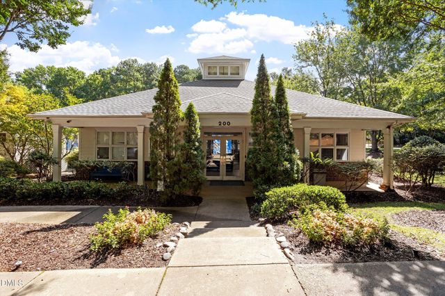1004 Creek Haven Drive, Holly Springs, NC 27540