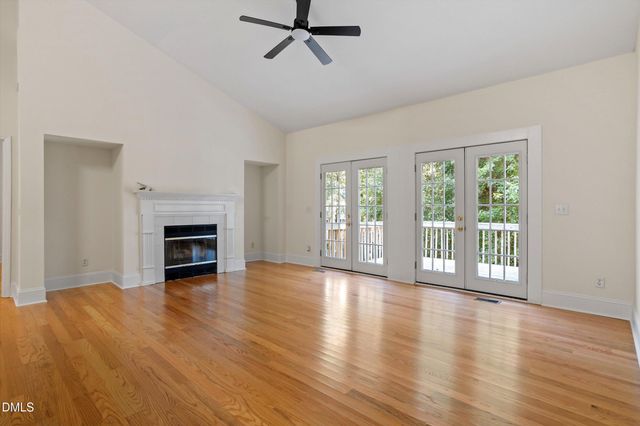1004 Creek Haven Drive, Holly Springs, NC 27540