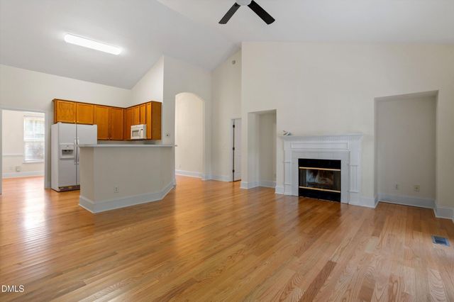 1004 Creek Haven Drive, Holly Springs, NC 27540
