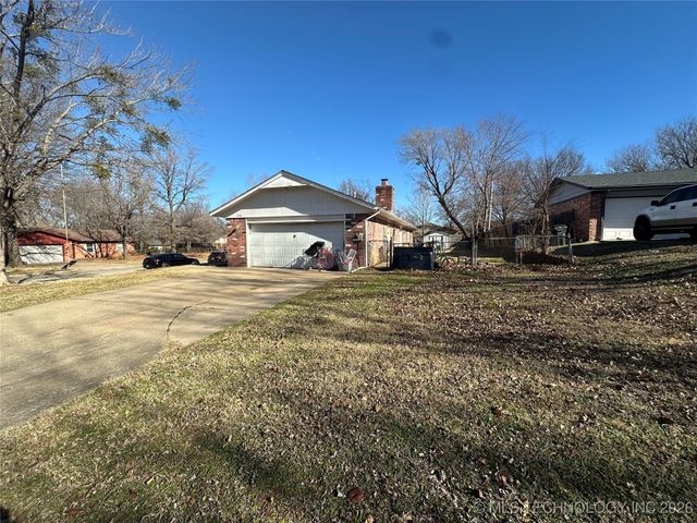 710 W Mary Lynn Drive, Sapulpa, OK 74066