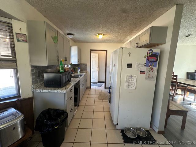 710 W Mary Lynn Drive, Sapulpa, OK 74066