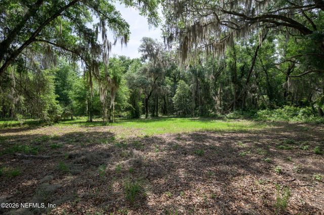 374 SISCO Road, Pomona Park, FL 32181