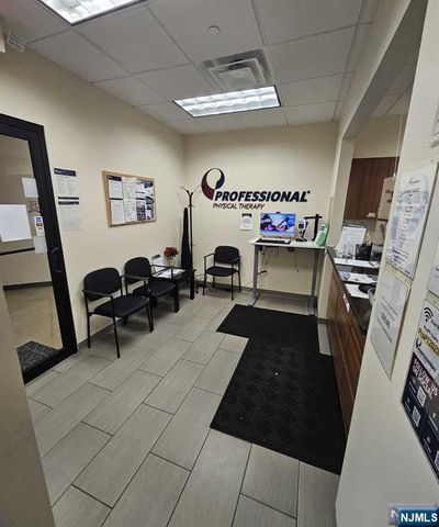 300 Corporate Drive g, Mahwah, NJ 07430