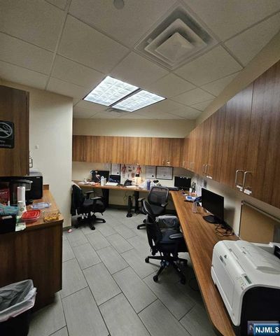 300 Corporate Drive g, Mahwah, NJ 07430