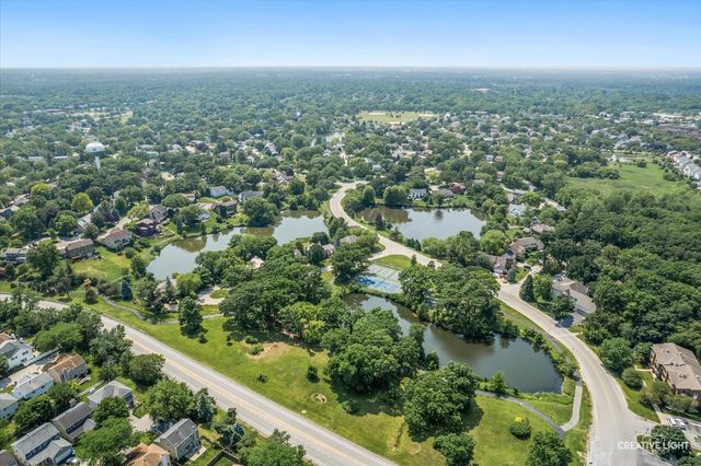 6382 Twin Oaks Lane, Lisle, IL 60532